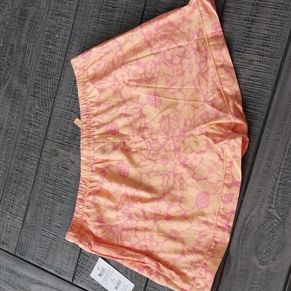 Pajama short floral design for women. - Picture 2 of 5